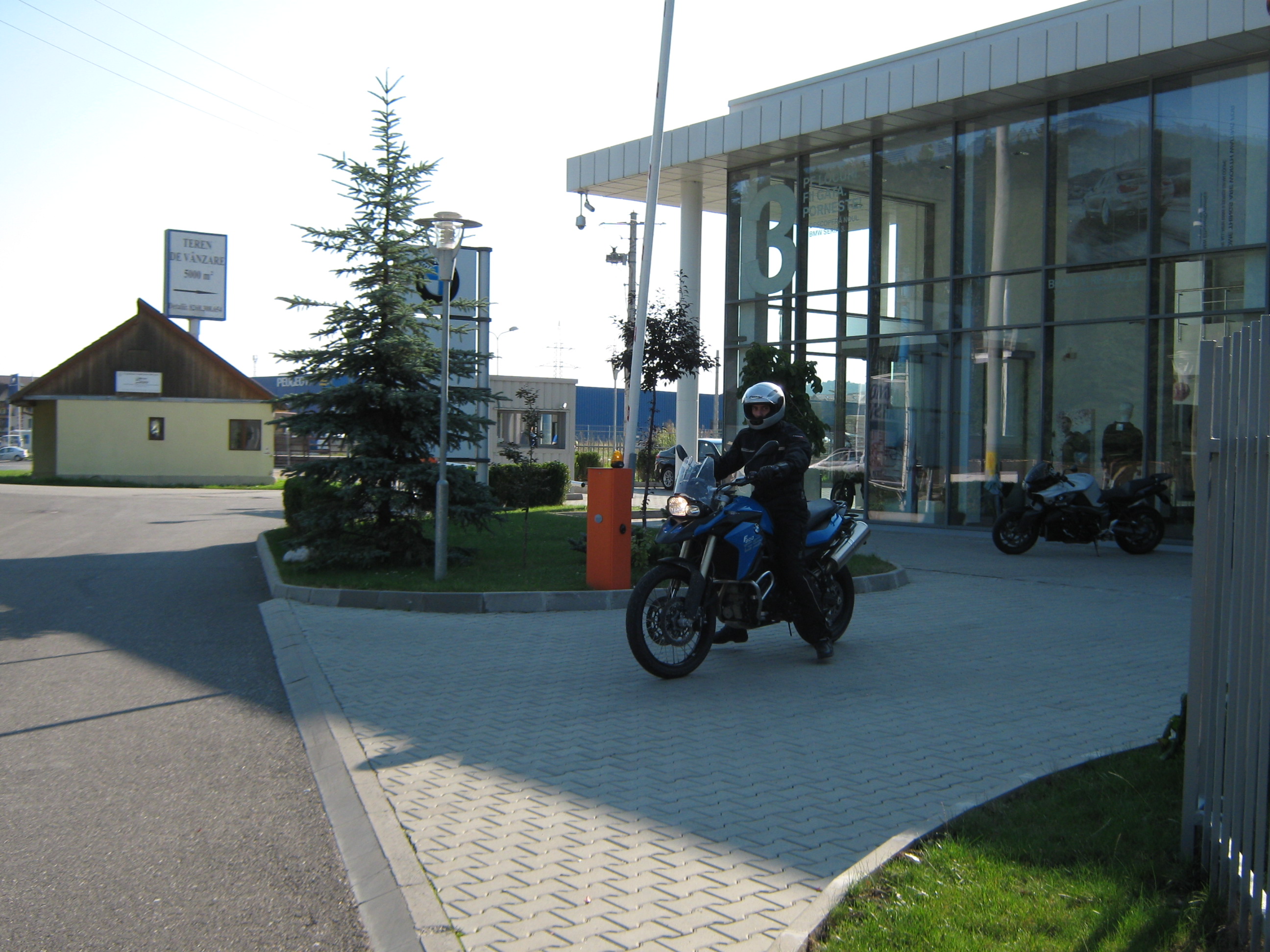 Picture001.jpg