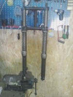 furca_fata_ural_M72_menghina.jpg